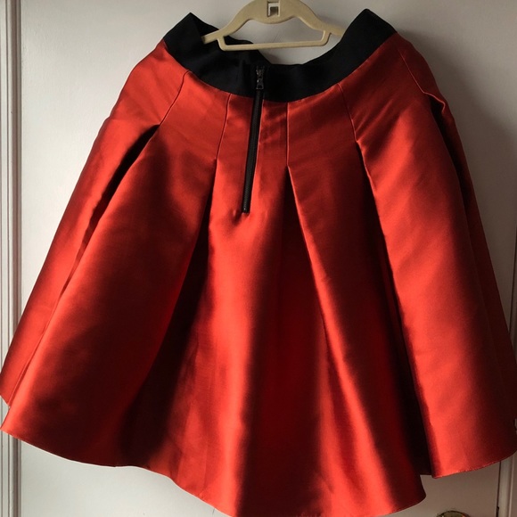 Sachin Babi red full pleated skirt as seen on JLO - Picture 6 of 8